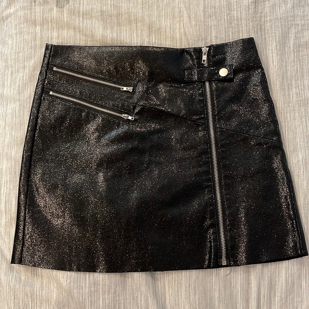 4SI3NNA Faux Leather Skirt